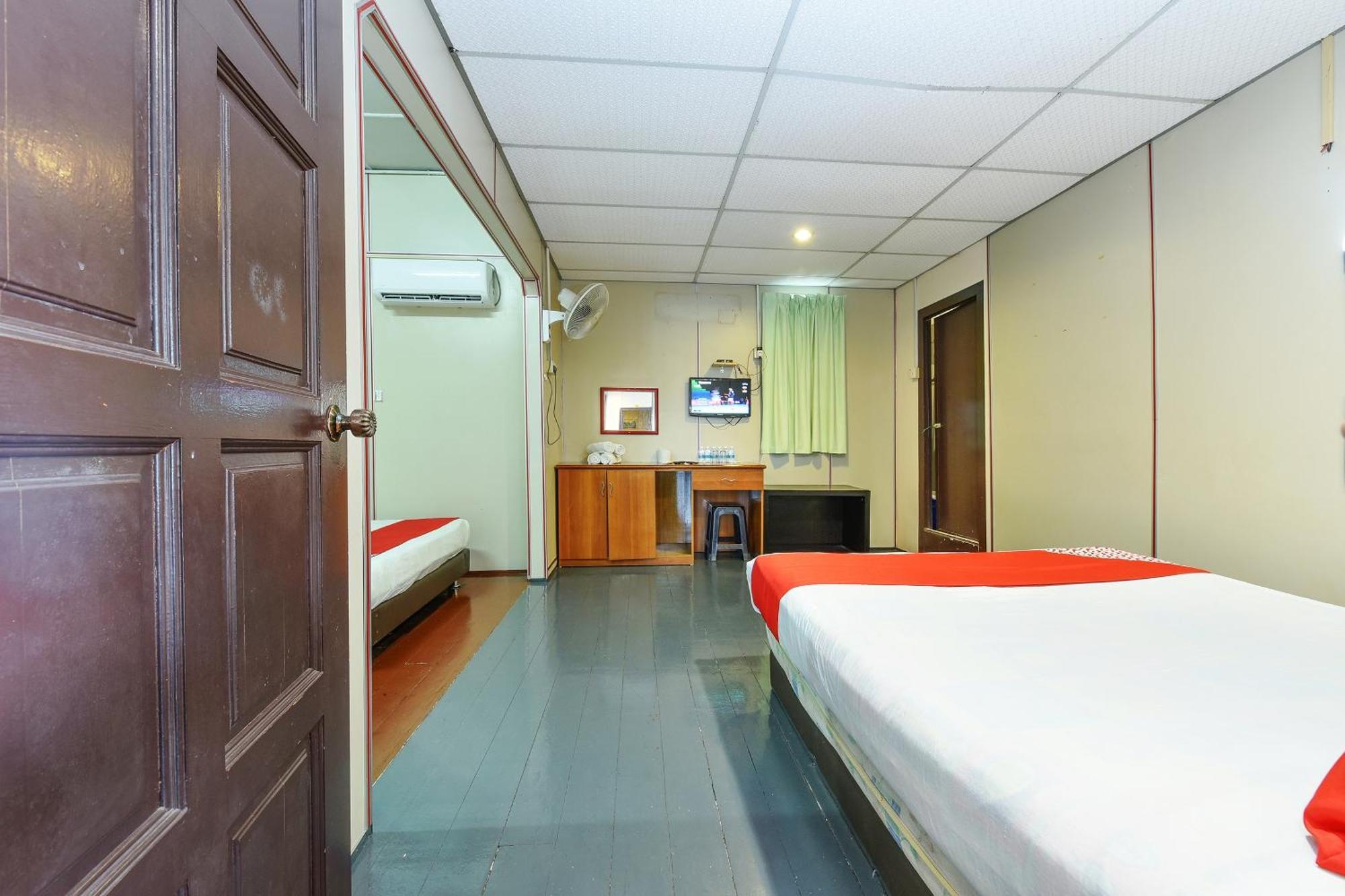 Oyo 90627 Pulau Ketam Inn クラン エクステリア 写真